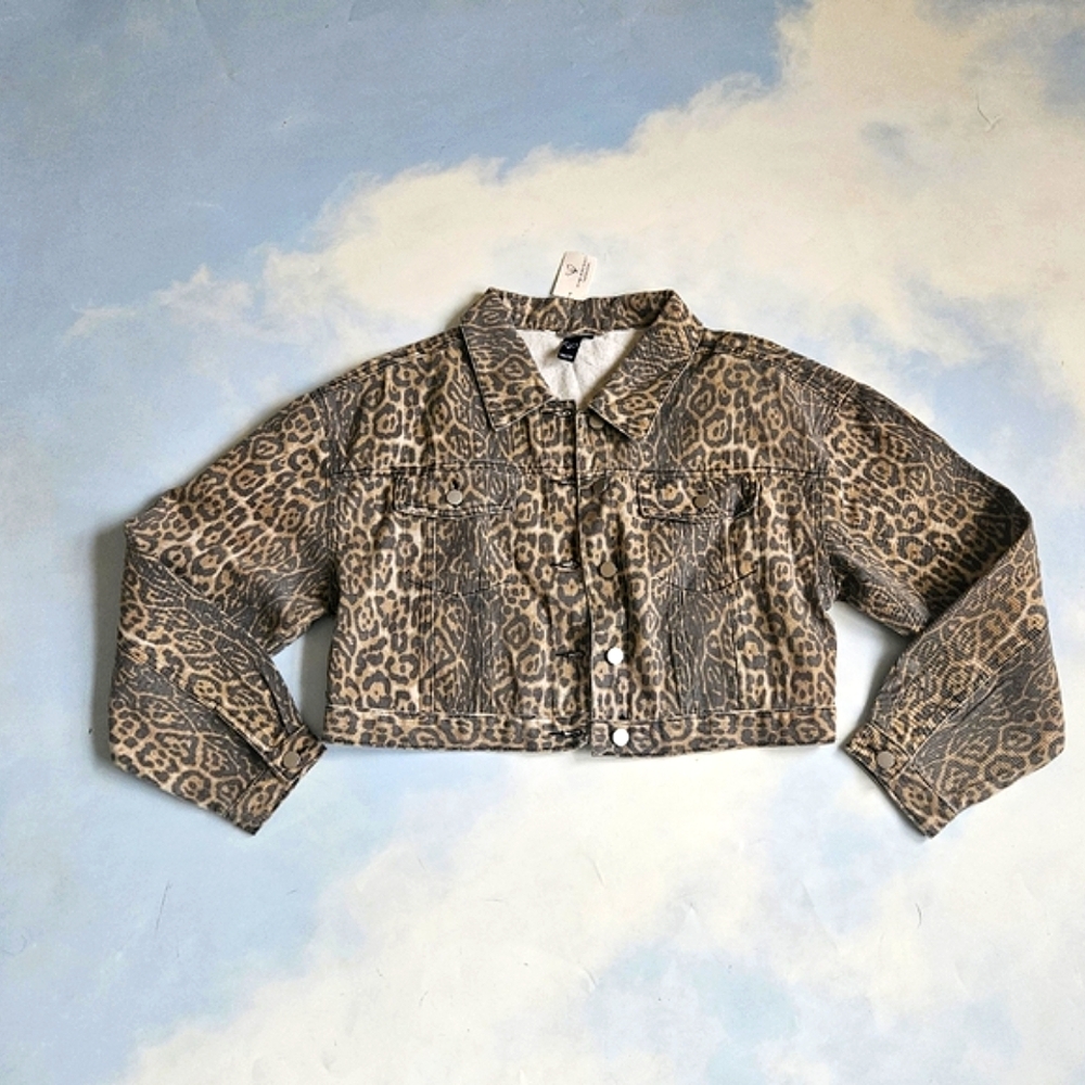 Leopard Print Cropped Jacket